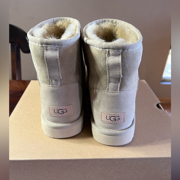 Ugg Classic Mini ii mustard seed NEW size 11 - Picture 9 of 12